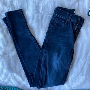 Levi Mile High Super Skinny 25
